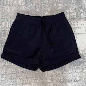 Lululemon On the Fly Short